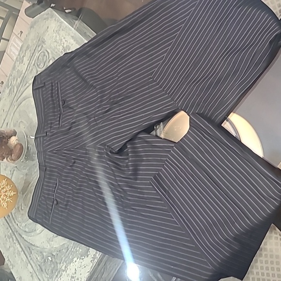 GIORGIO ARMANI Men's WOOL STRIPPED SUIT LARGE Like New - Picture 7 of 13